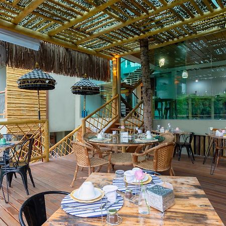 Hotel Vila Kebaya Ilhabela Exterior photo
